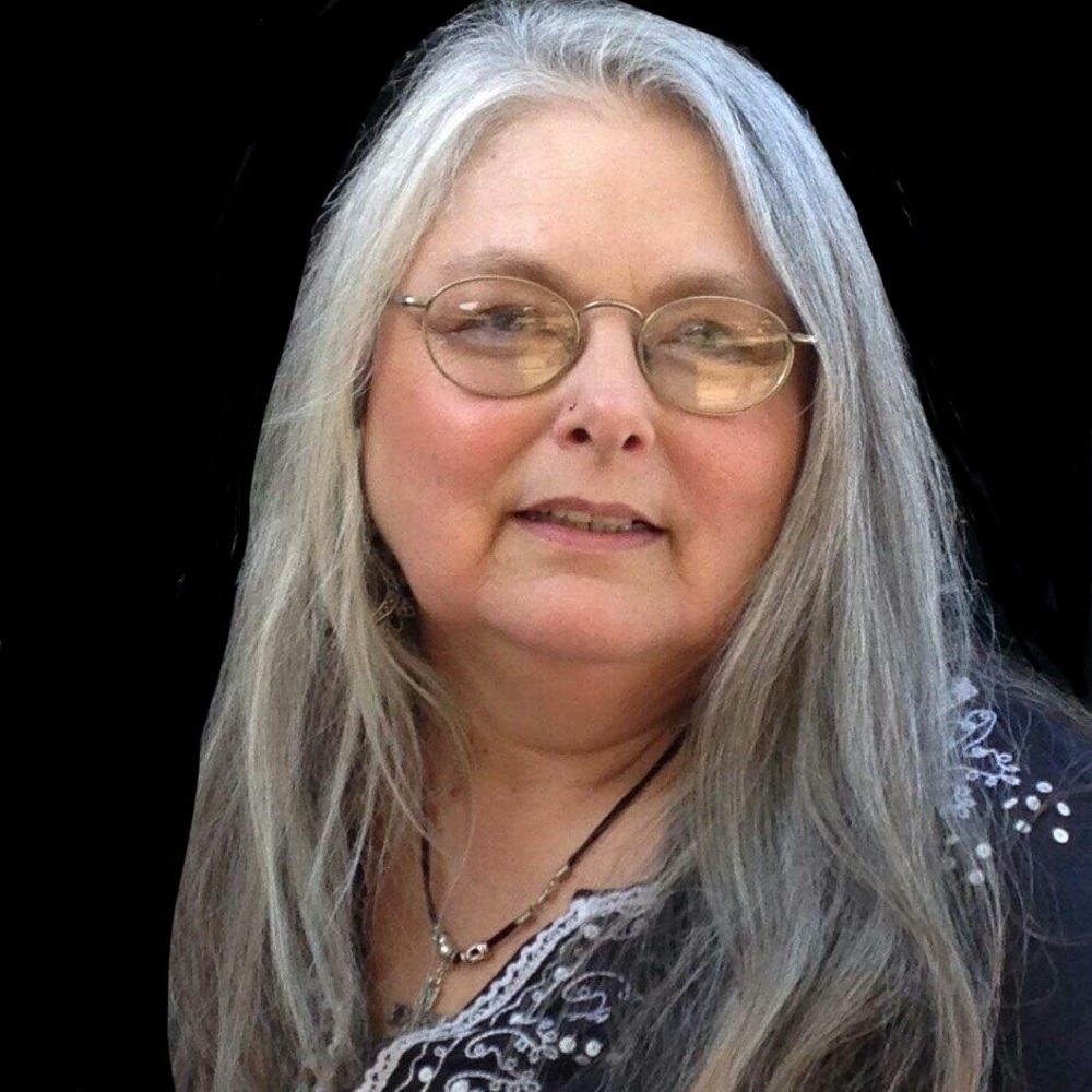 Meet your Posher, Debborah